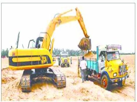 JCB tractor-trolleys engaged in illegal mining and Seas